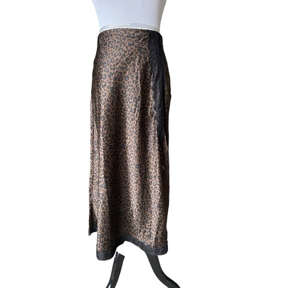 Hot Topic Thorn & Fable Leopard Lace Satin Midi Skirt Size S Brown Mob Wife Goth - Picture 1 of 13